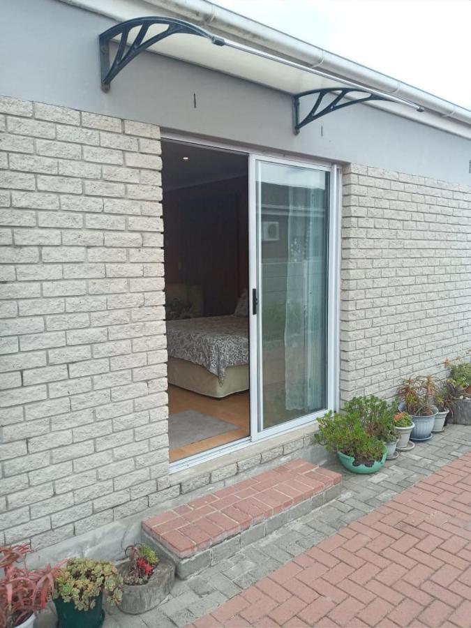 Birds Holiday Accommodation 1 Cape Town Eksteriør bilde