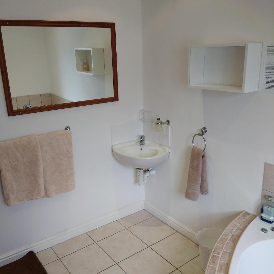 Birds Holiday Accommodation 1 Cape Town Eksteriør bilde